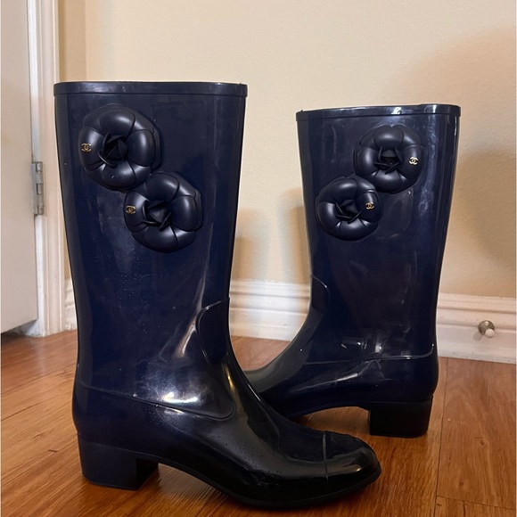 Iconic Chanel Rain boots with CC flowers size 41 - Picture 4 of 7